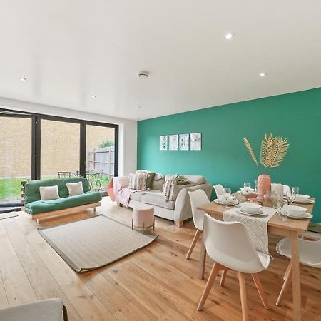 Lovely 4 Bed With Ensuite Free Wifi Off Street Parking In Sutton Morden (Greater London) Exterior photo