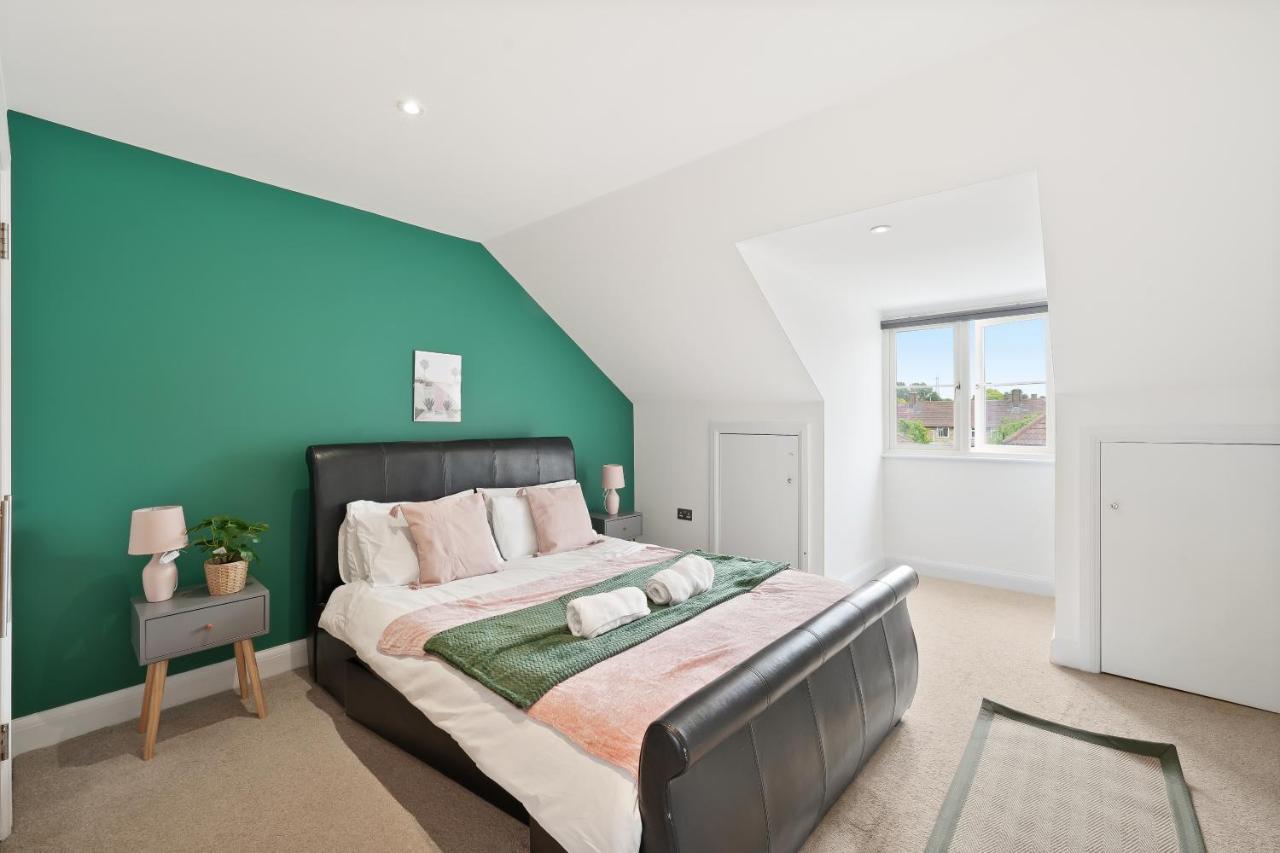 Lovely 4 Bed With Ensuite Free Wifi Off Street Parking In Sutton Morden (Greater London) Exterior photo